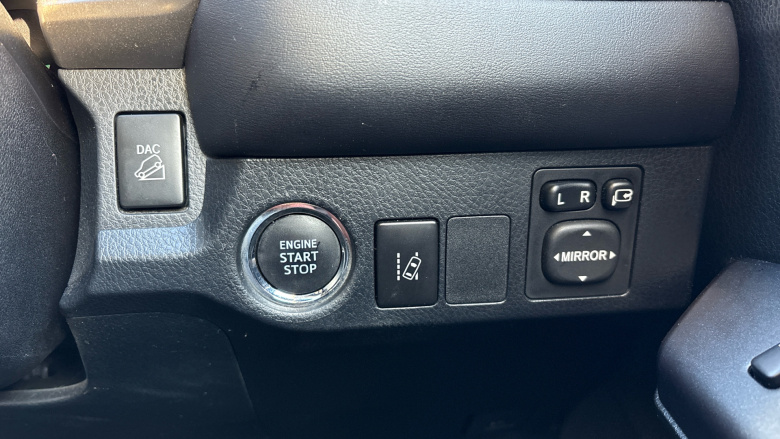 Toyota RAV4 2.0 V-matic Excel TSS 5dr CVT Petrol Estate